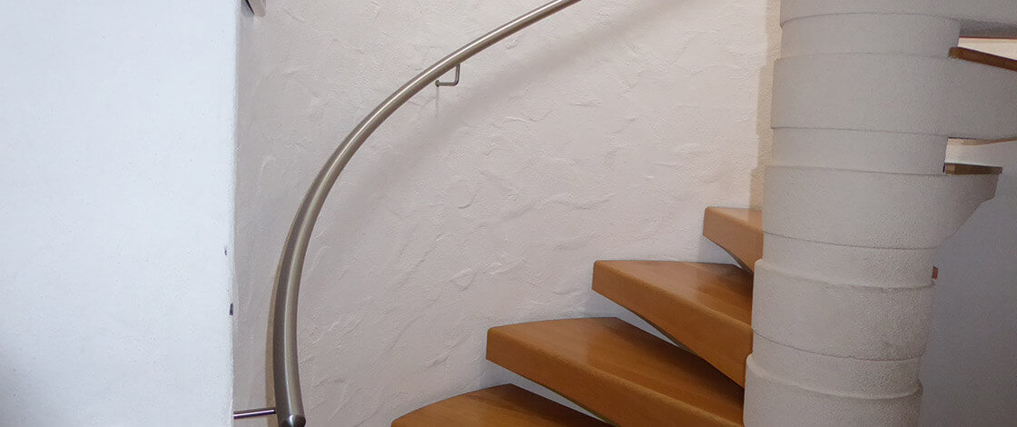 Velounterstand aus Vierkantstahlrohr. Aegerter Bruno - 3217.