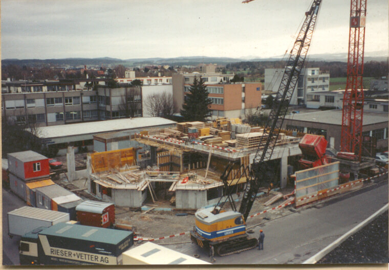 Rechts im Bild die Werkstatthöhe 1994