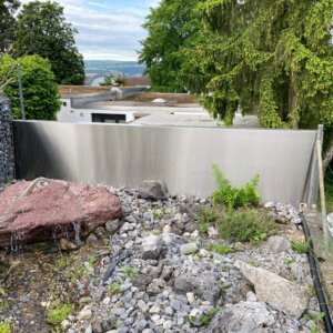 Mauerabdeckung aus CNS-Blech