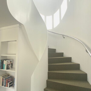 Neues Stahlblechgeländer für Wendeltreppe