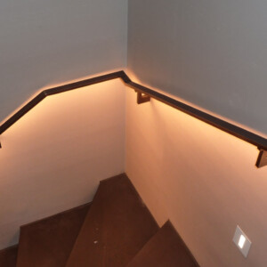 Messinghandlauf mit LED-Beleuchtung