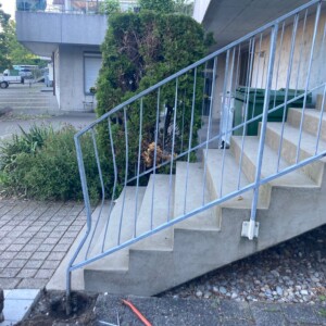 Deformiertes Treppengeländer