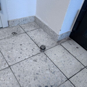 Neuer Türstopper